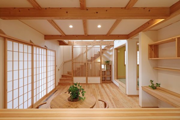 木の温もりに癒される家 Omソーラーハウス 北九州の注文住宅 リフォームはサン建築工房